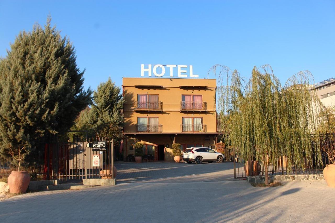 Hotel Portal Скопье Экстерьер фото